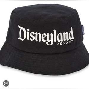 Disneyland Bucket Hat - LIKE NEW!